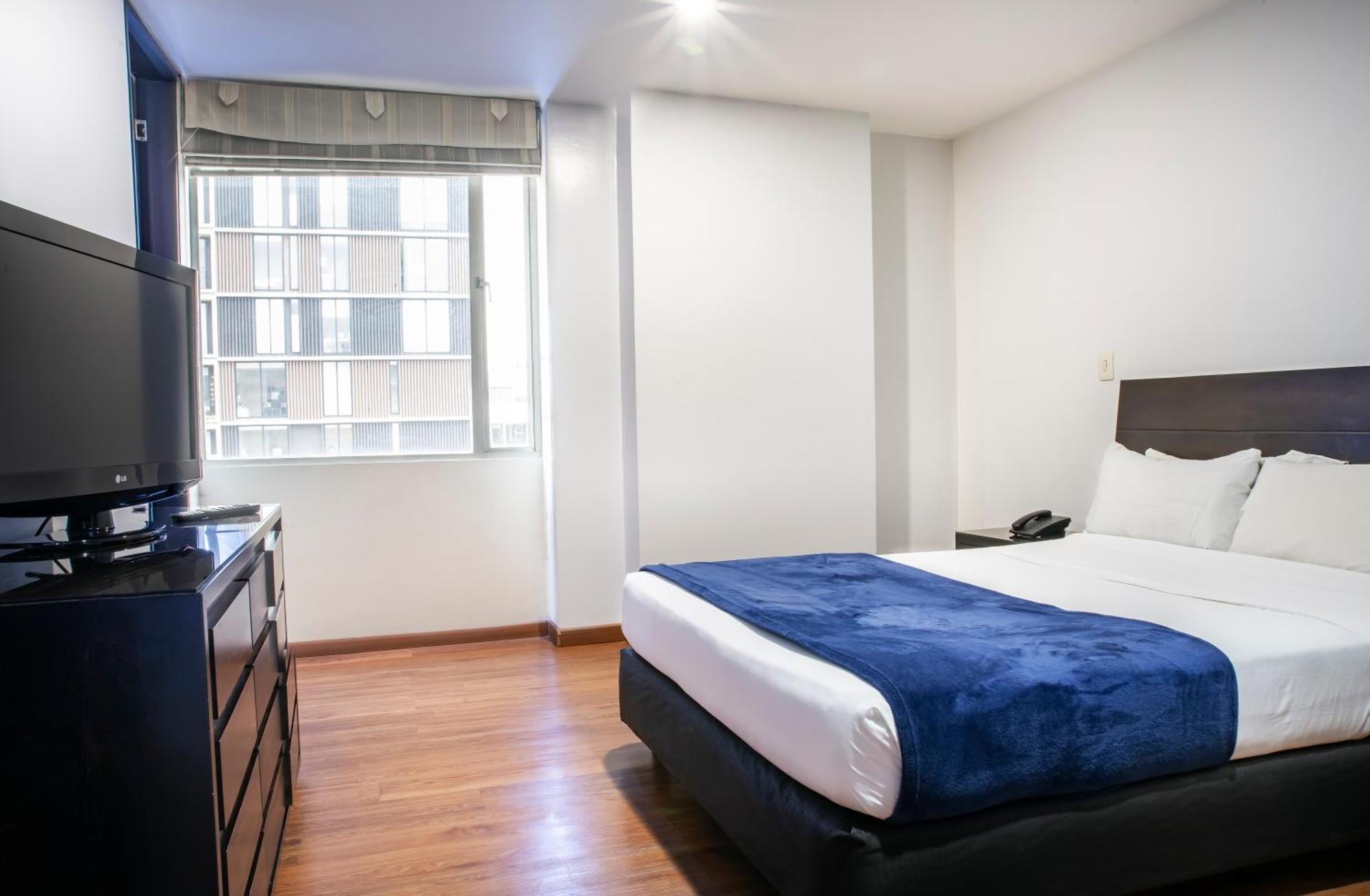 Hotel Santa Barbara Real Богота Екстериор снимка