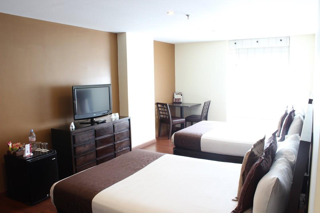 Hotel Santa Barbara Real Богота Екстериор снимка