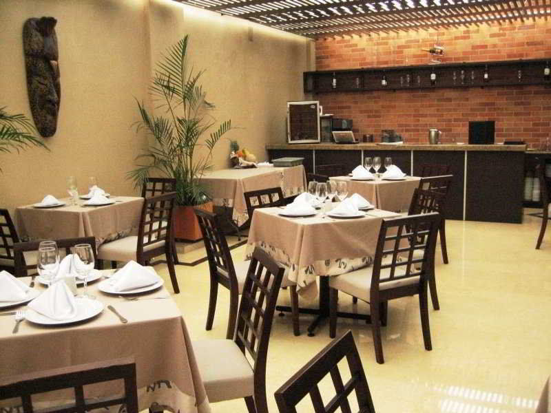 Hotel Santa Barbara Real Богота Екстериор снимка