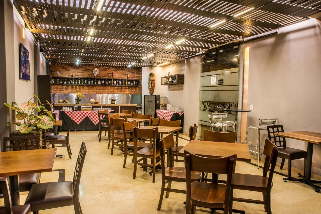 Hotel Santa Barbara Real Богота Екстериор снимка